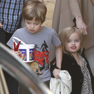 Shiloh Jolie-Pitt, Vivienne Jolie-Pitt Shiloh Jolie-Pitt, Vivienne Jolie-Pitt